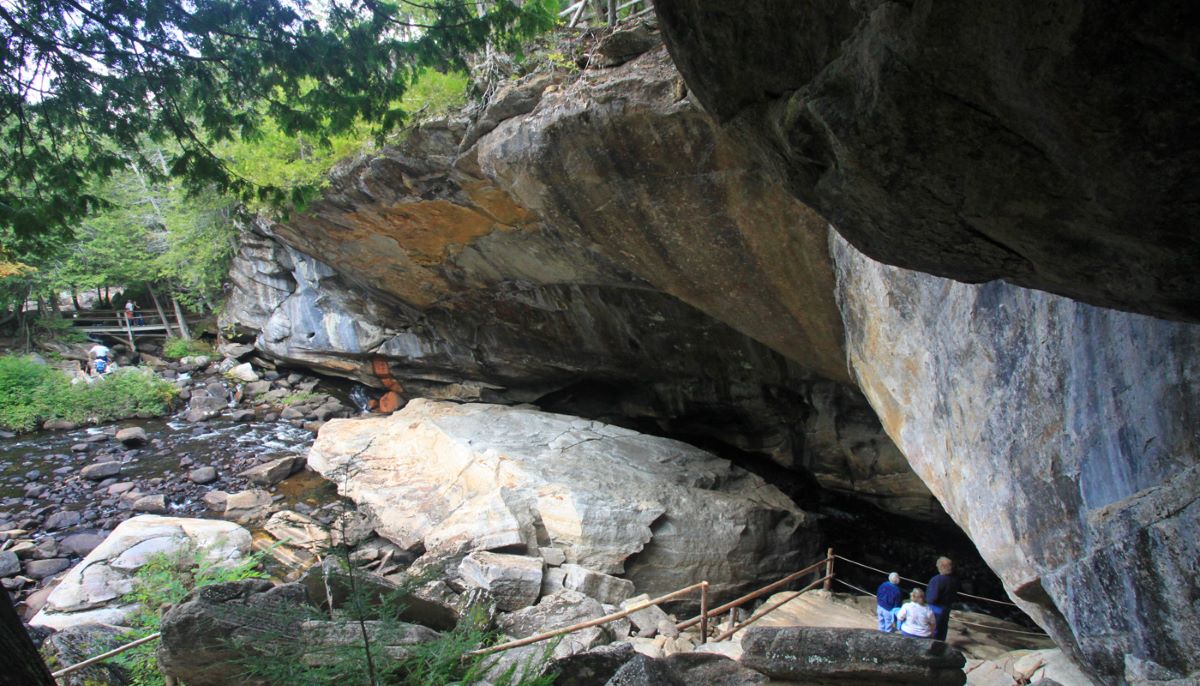 Natural Stone Bridge