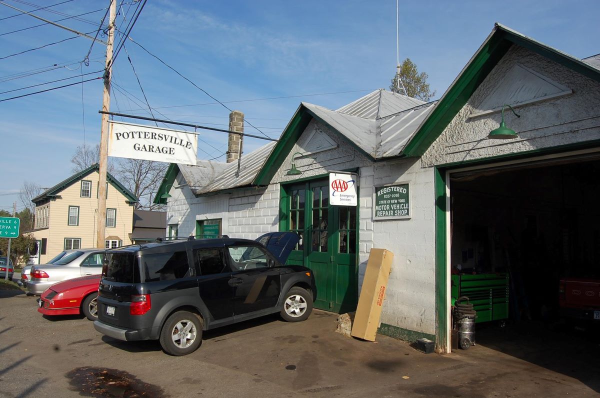 Pottersville Garage